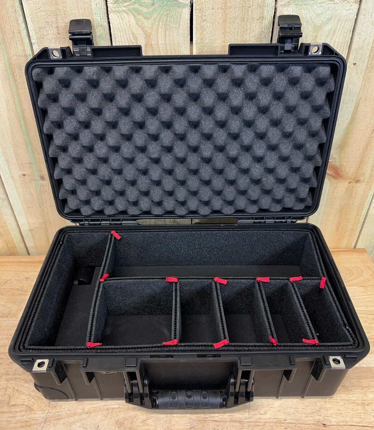 Pelican Air 1535 Rolling Carry on W/ TrekPack Foam Divider Set Black A/B
