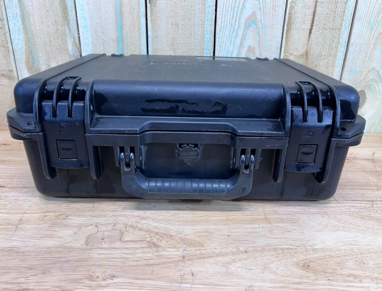 Pelican iM2300 Storm Case Waterproof Handheld Great Condition AB