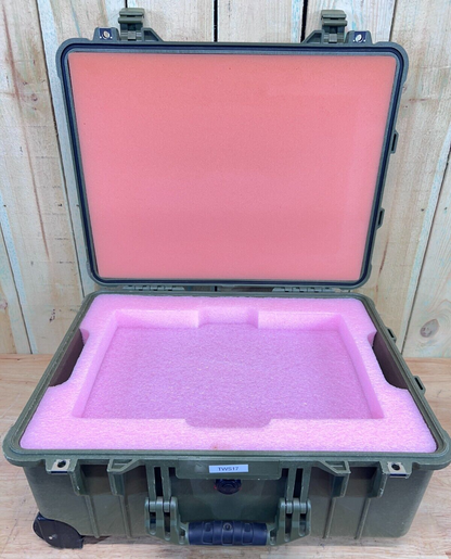 Pelican 1560 Waterproof Rolling Carry On Case Green Good Condition AB