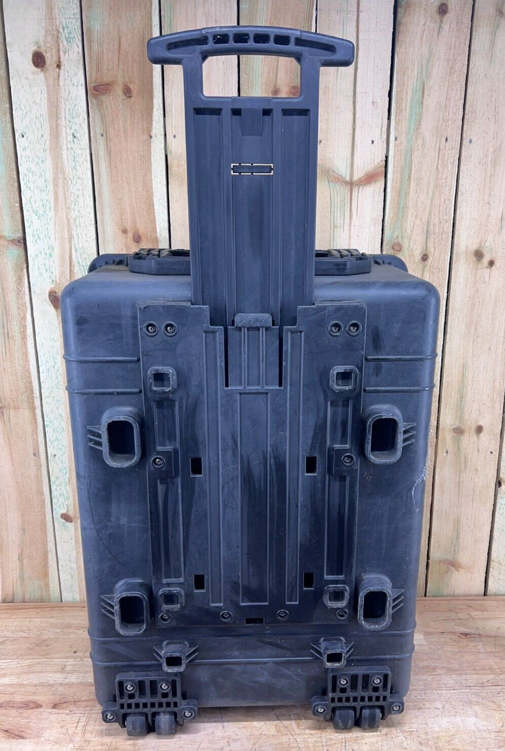 Pelican 1630 Protector Case Transport Rolling Waterproof Used B/C Free Ship