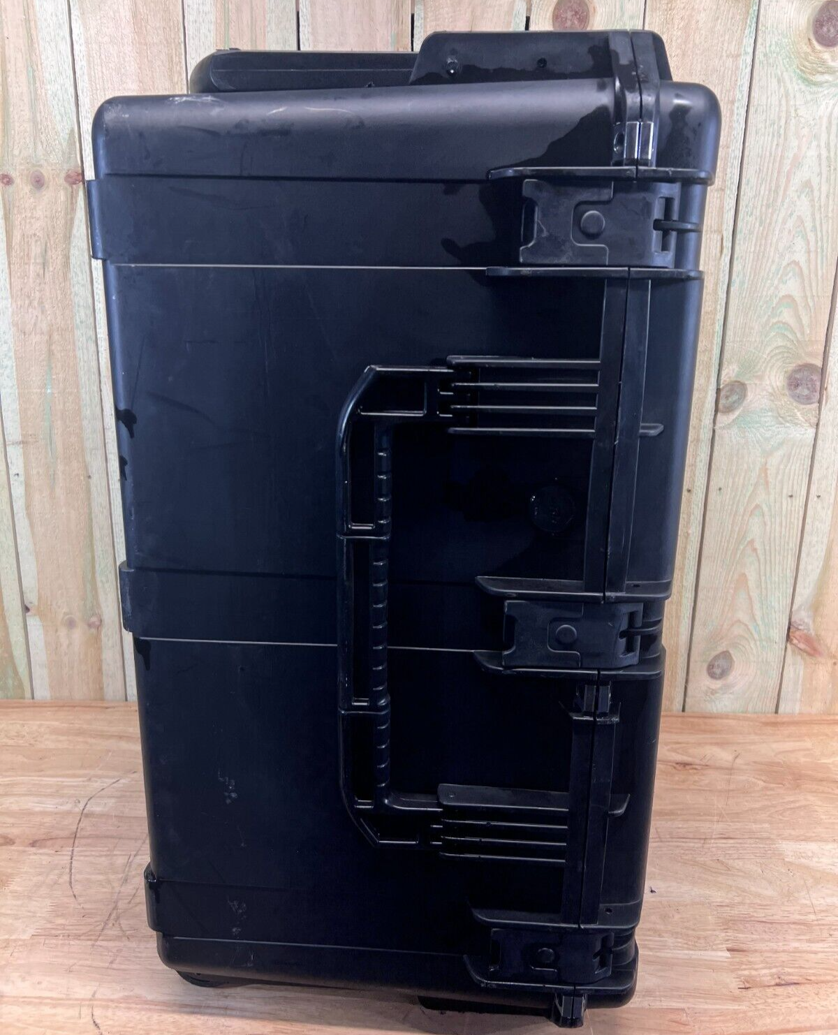 SKB iSeries 292216 Waterproof Storage Case Good Condition AB