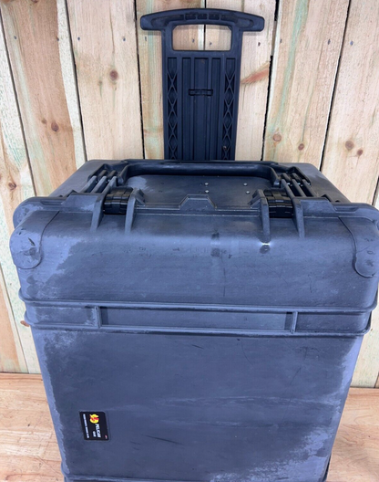 Pelican 1630 Protector Case Transport Rolling Waterproof Used B/C Free Ship