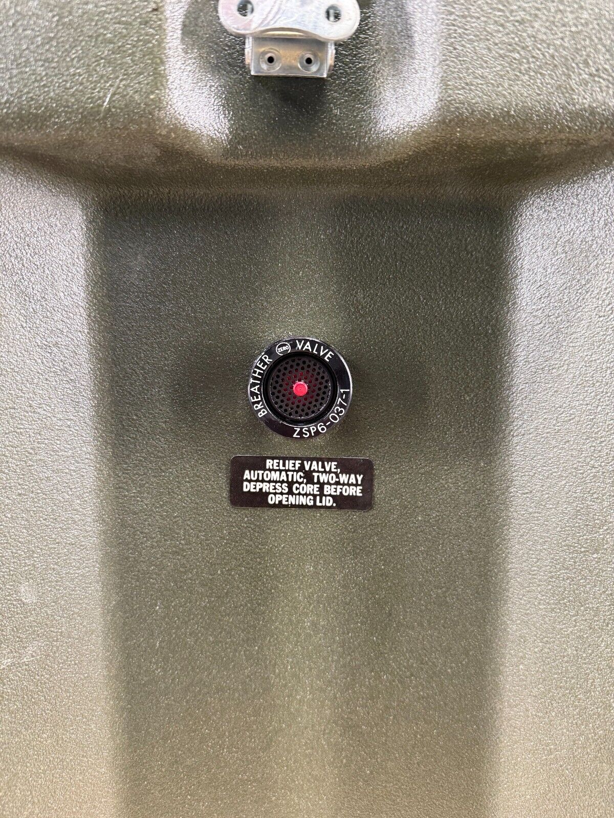 6425580