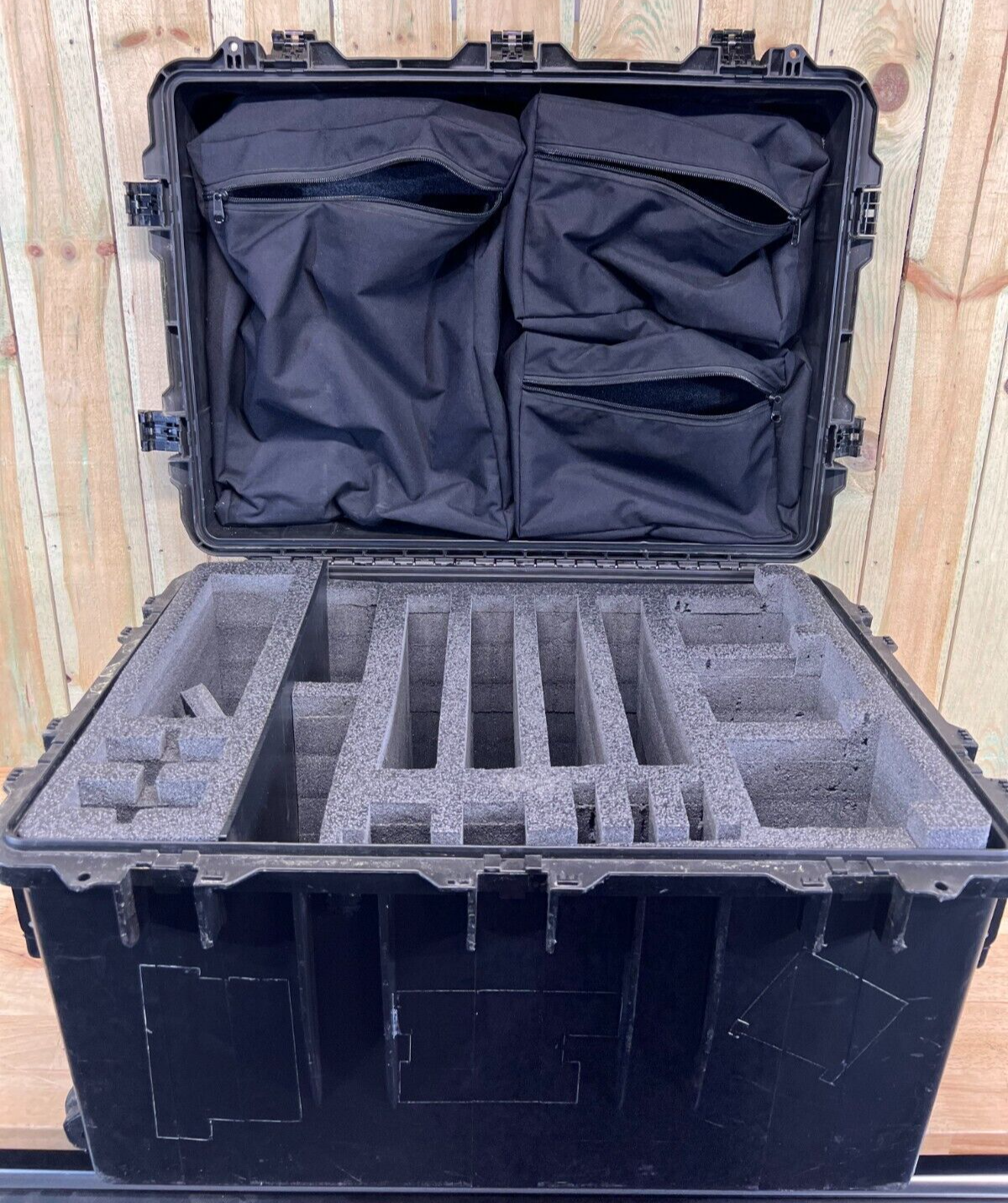 Pelican iM3075 Storm Transport Case Good Condition Grade AB Free Shipping