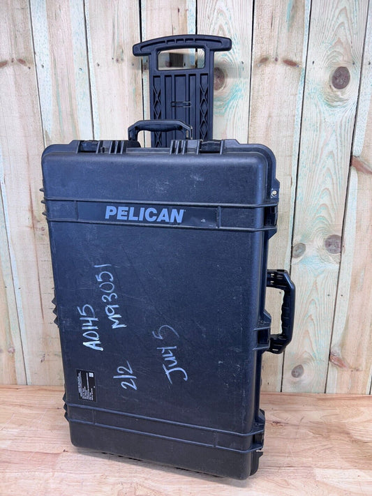 Pelican 1650 Protector Black Rolling Waterproof Case Good Condition AB