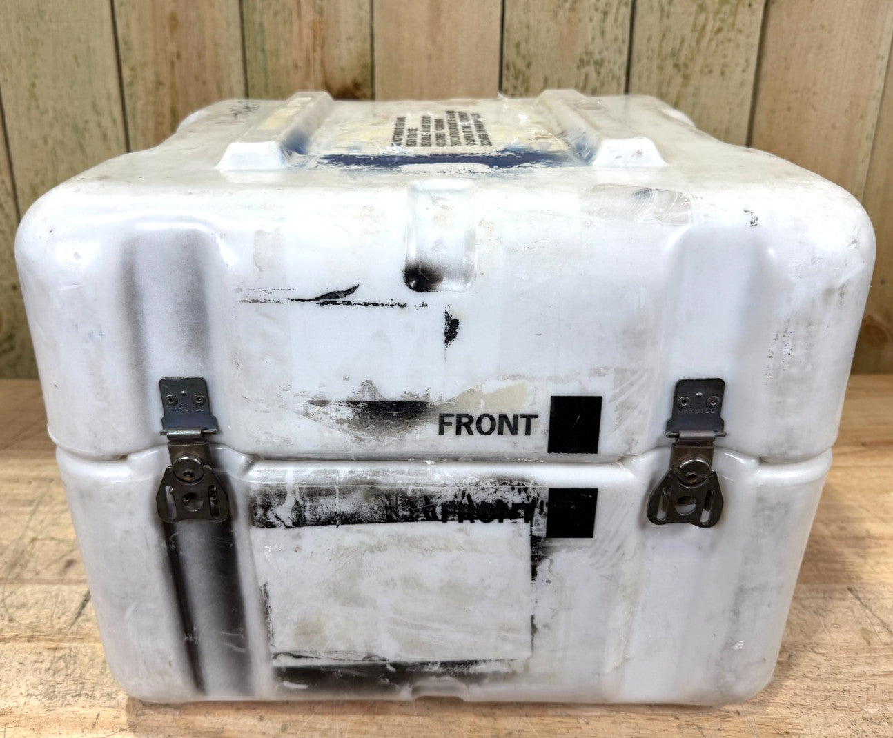 Pelican Hardigg 16.5x16.5x13.5" Footlocker White Case Military Waterproof