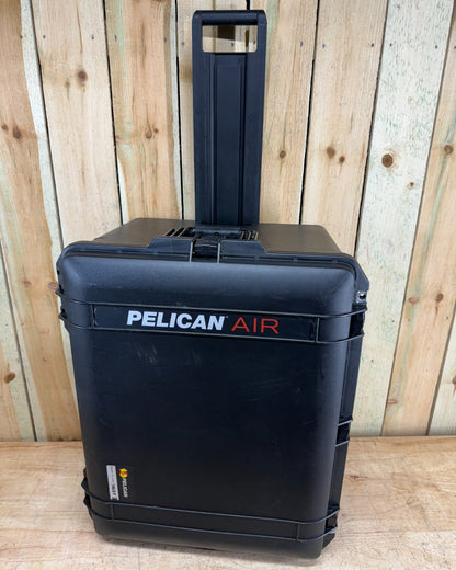 Pelican Air 1637 Hard Case Protector Rolling Black Good Condition AB Free Ship