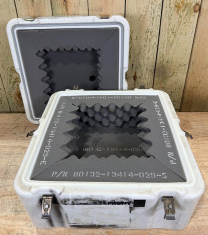 Pelican Hardigg 16.5x16.5x13.5" Footlocker White Case Military Waterproof