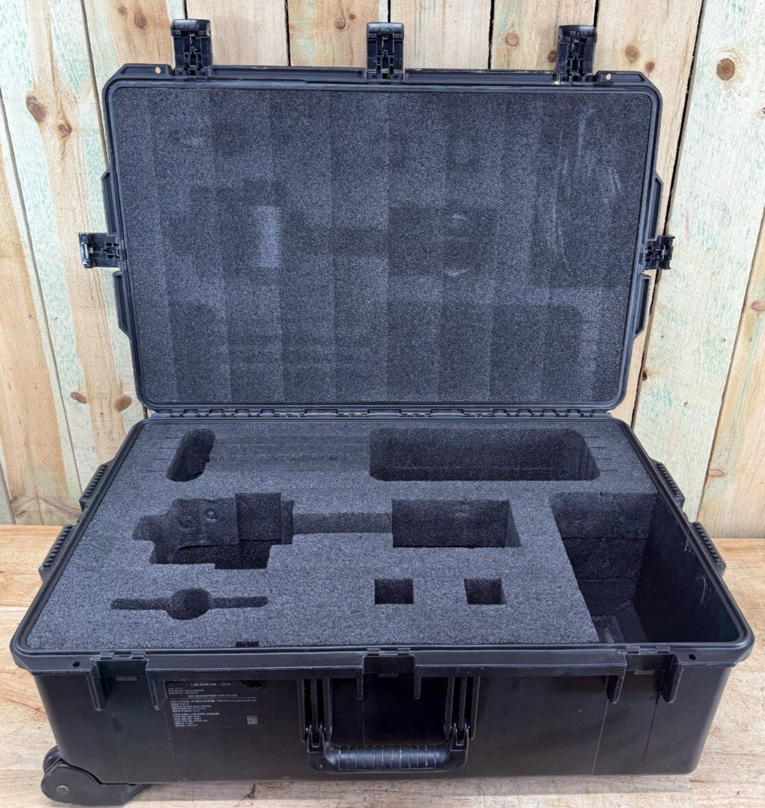 Pelican iM2950 Storm Case Rolling Waterproof Black Good Condition A/B Free Ship