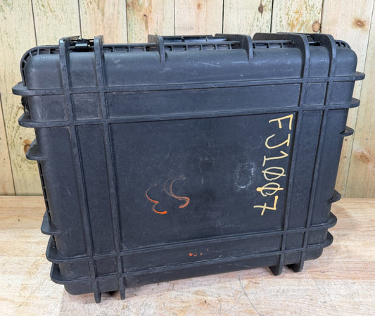 UK Underwater Kinetics 822 Ultracase Waterproof Handheld Military Surplus A/B