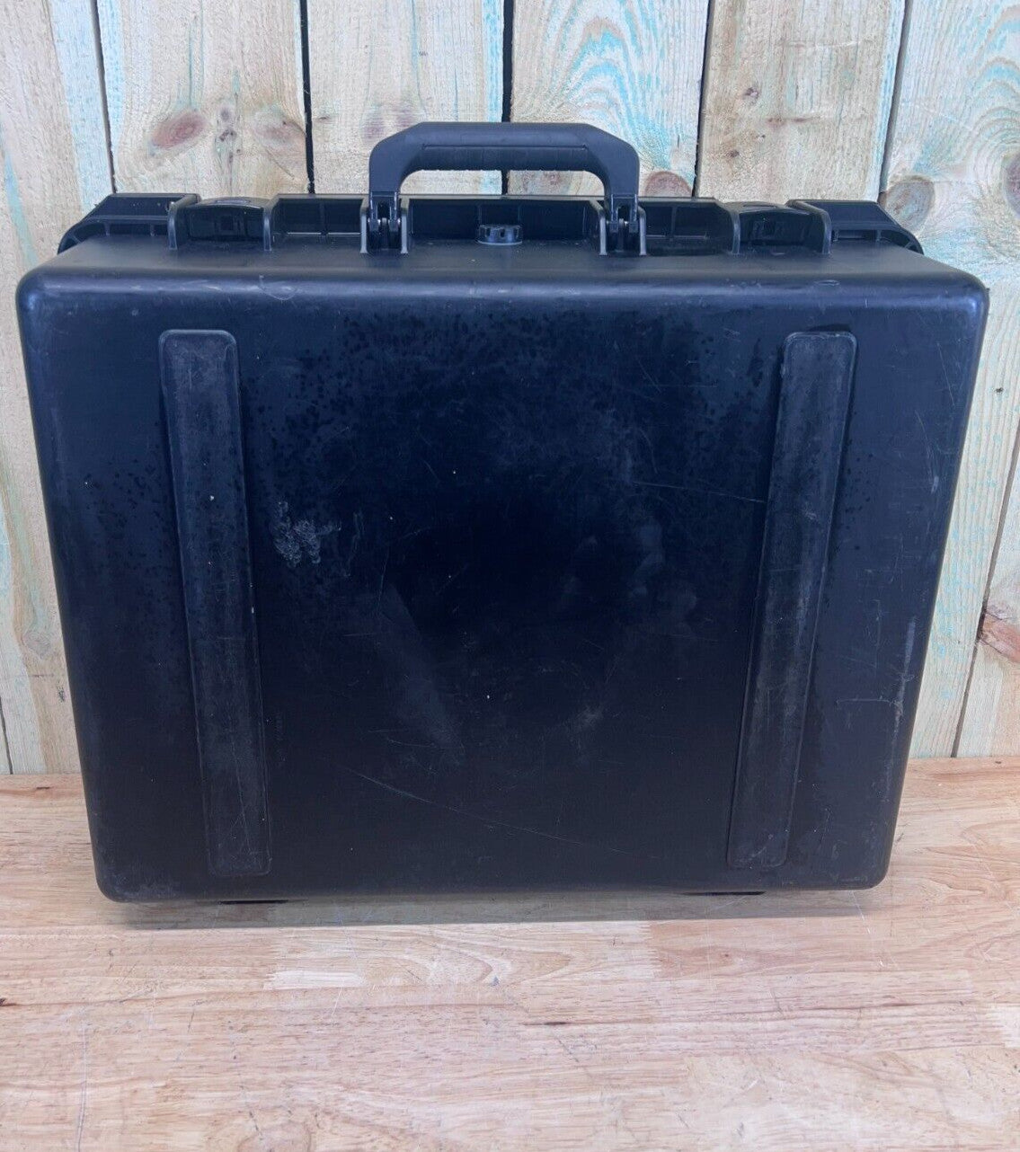 Pelican IM2700 Storm Case Black Waterproof  AB Grade Good Condition Free Ship