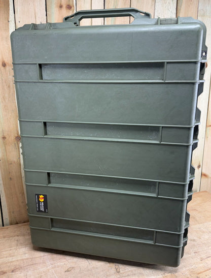 Pelican 1730 Protector Case Green Rolling Waterproof Good Condition AB Free Ship
