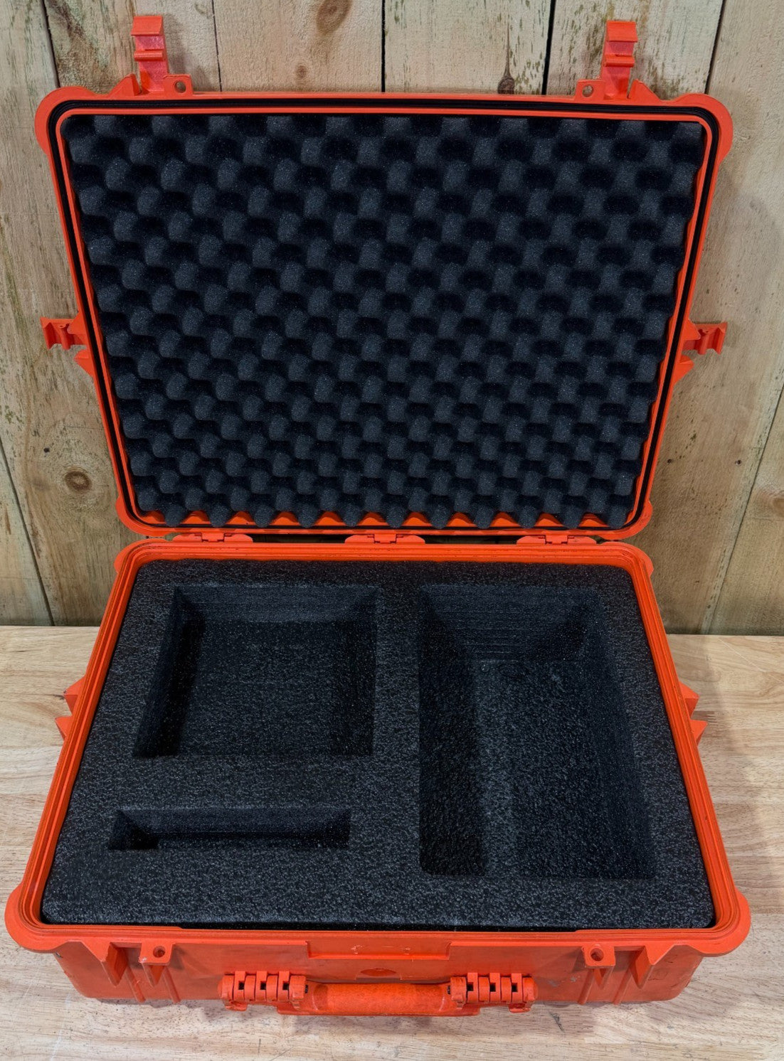 Pelican 1600 Protector Storage Case Waterproof Orange Good Condition OS