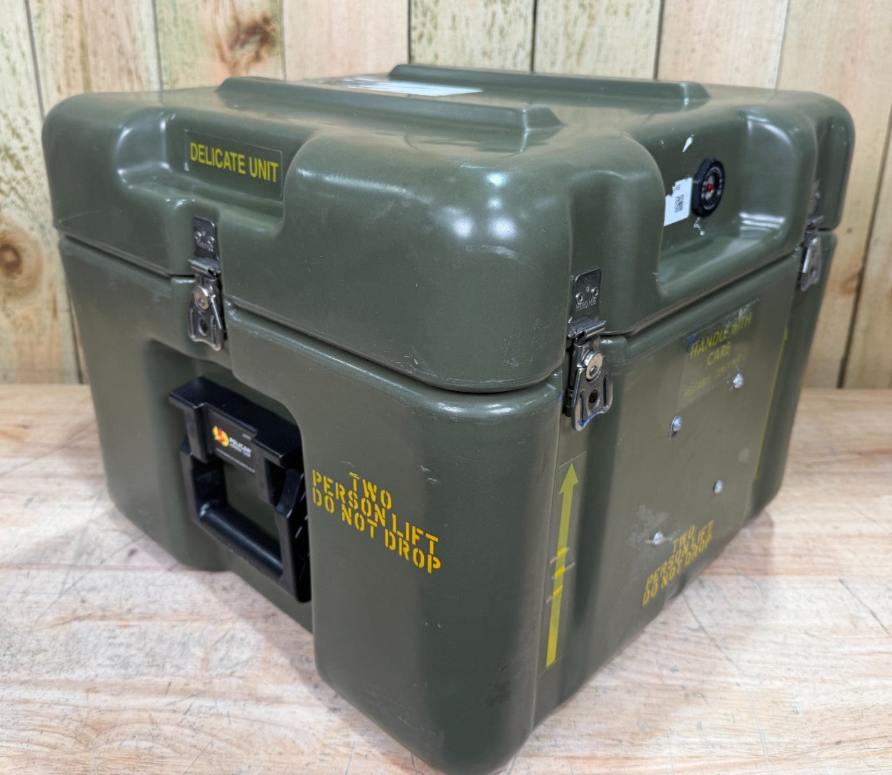 Pelican Hardigg Footlocker Green Case 18.5x18.5x15.5" Military Waterproof