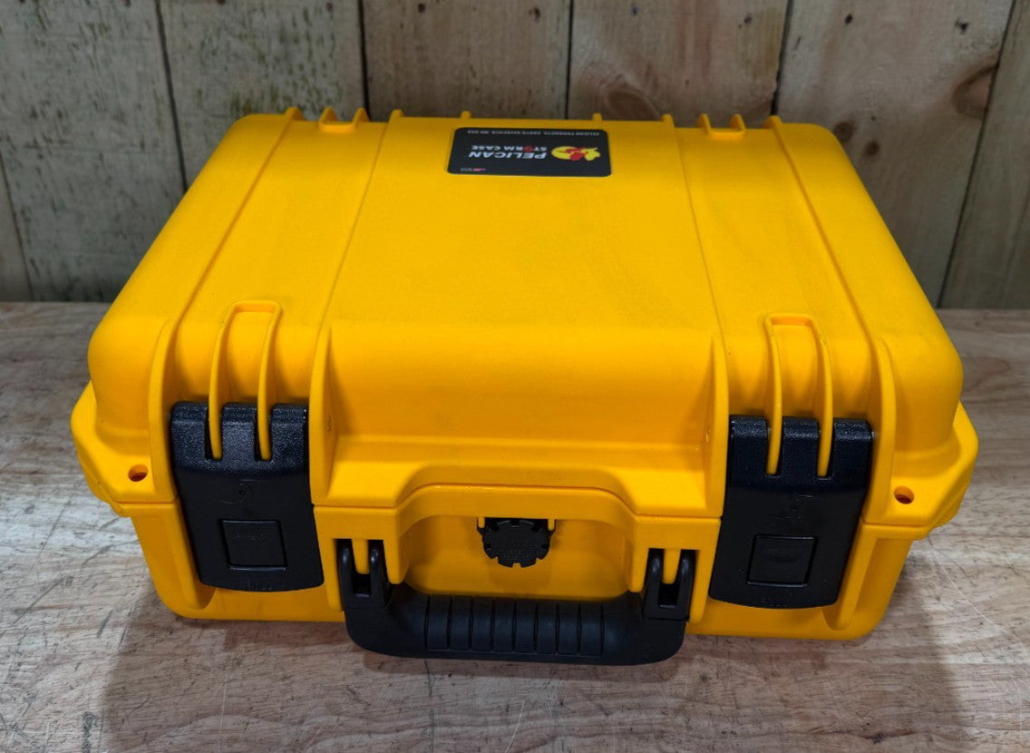 Pelican iM2100  Yellow Storm Case Waterproof Handheld Great Condition AB