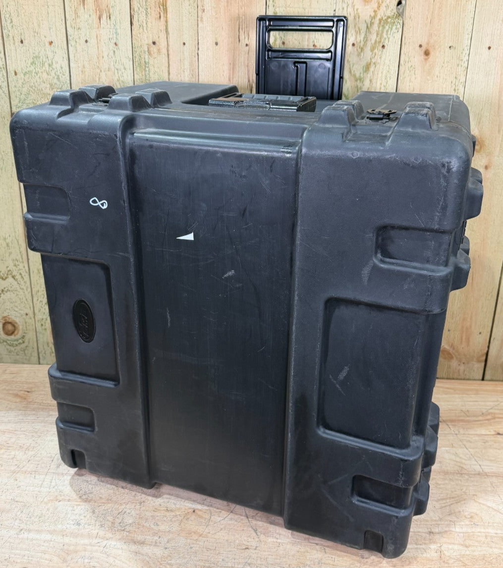 SKB rSeries Footlocker Rolling Style Storage Case Trunk 27.5x27x19" Black AB