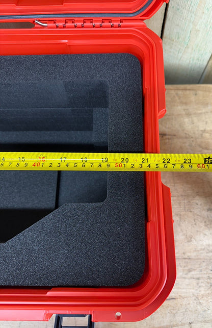 Auer Waterproof Rolling Case 23.5x16x13" Orange Good Condition AB Free Shipping