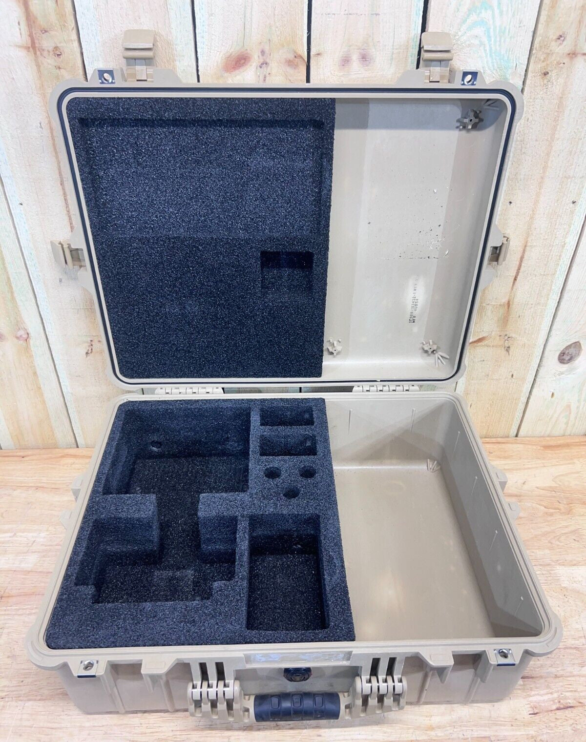 Pelican 1600 Protector Storage Case Waterproof Tan Good Condition AB Free Ship