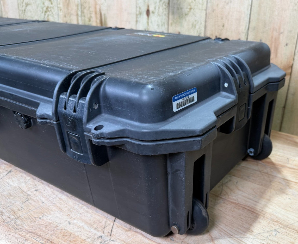 Pelican Storm IM2320 Waterproof Storage Case Free Shipping Great Condition  A/B