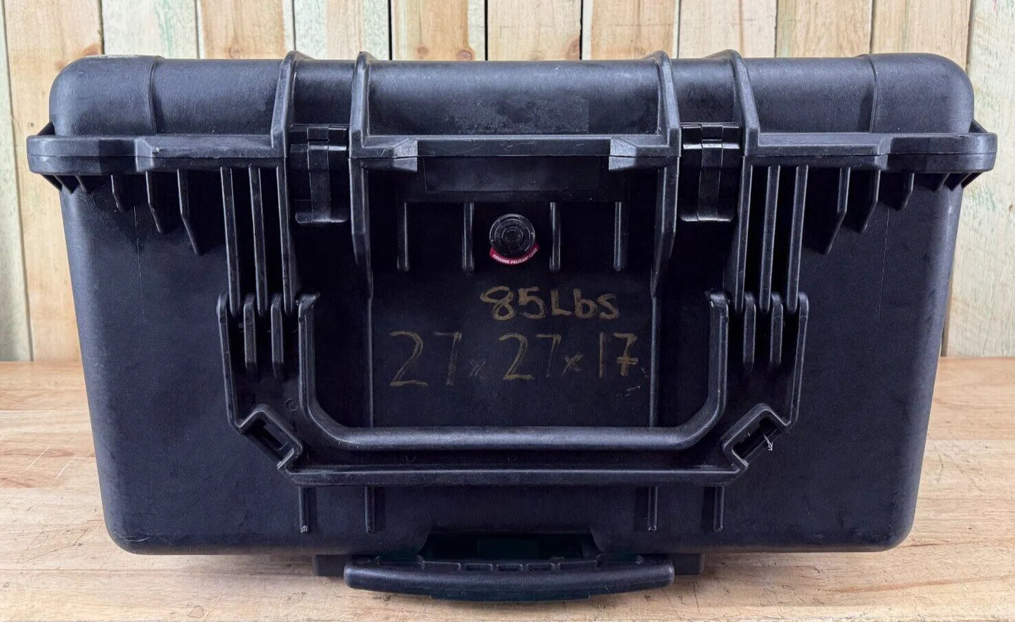Pelican 1640 Protector Case Black Rolling Waterproof Good Condition AB