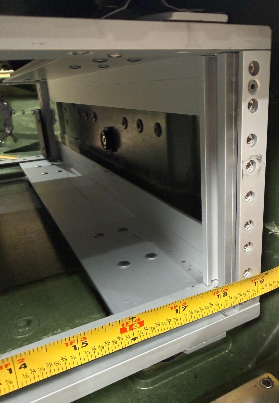 ECS Server 3U Rack Rackmount 19" X 24" Frame Waterproof Green Storage Case