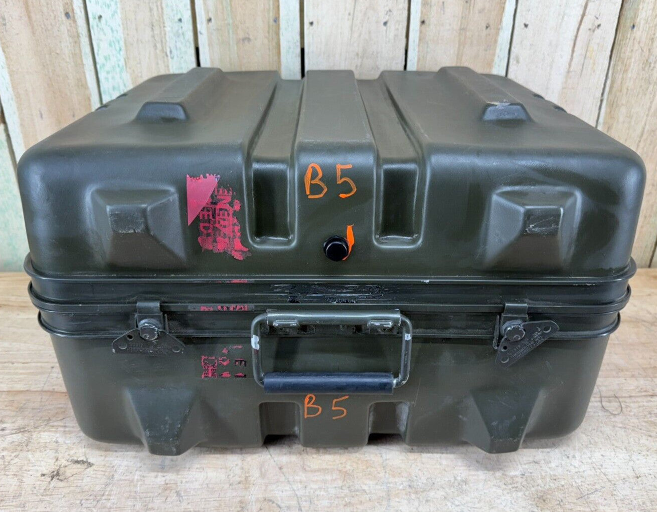 Thermodyne Storage Case 21.5X18X12.5"  Military Waterproof Footlocker Hardigg