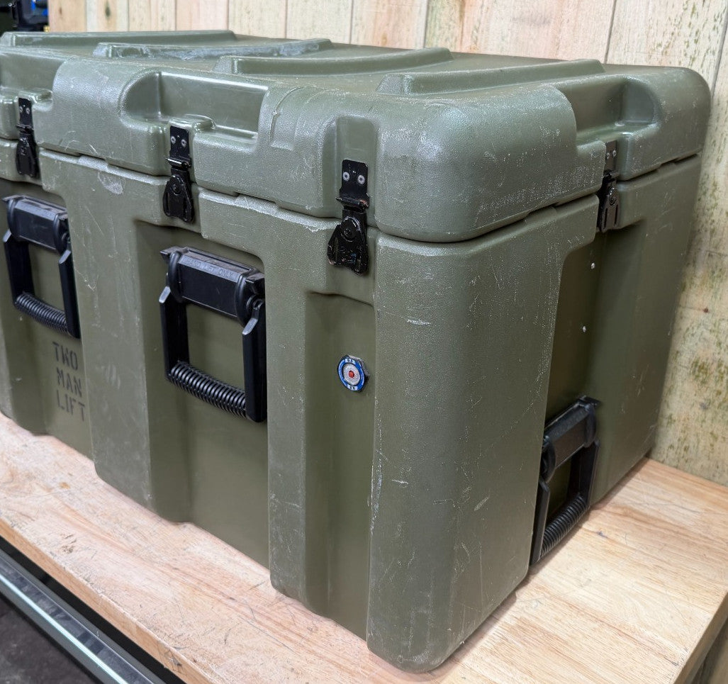 Pelican Hardigg 32.5x21x19.5" Rolling Footlocker Green Case Military Waterproof