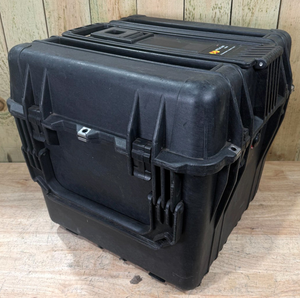 Pelican 0340 Black Protector Case Waterproof  Good Condition AB