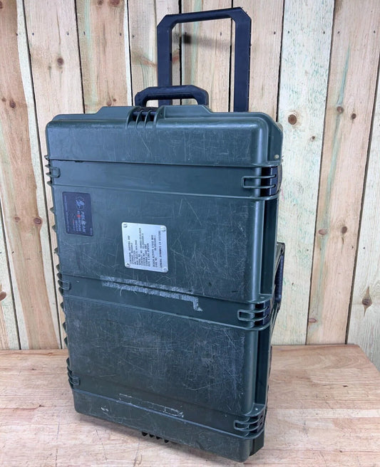 Pelican iM2975 Storm Case Rolling Waterproof Green Good Condition AB
