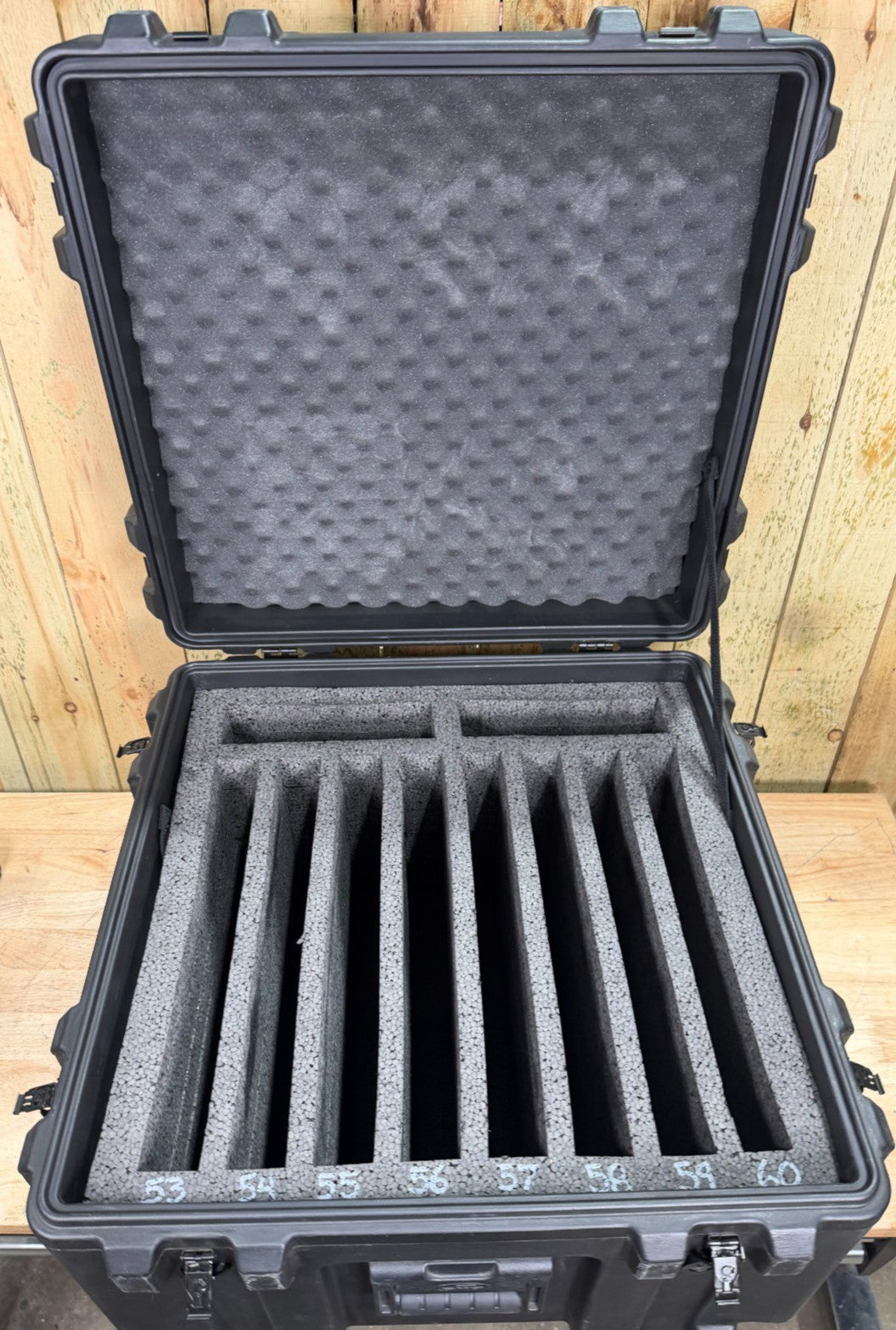 SKB Rolling Case Large 27.5x26.5x19" Black Military Waterproof Storage R Series