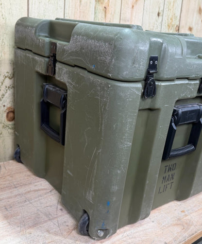 Pelican Hardigg 32.5x21x19.5" Rolling Footlocker Green Case Military Waterproof
