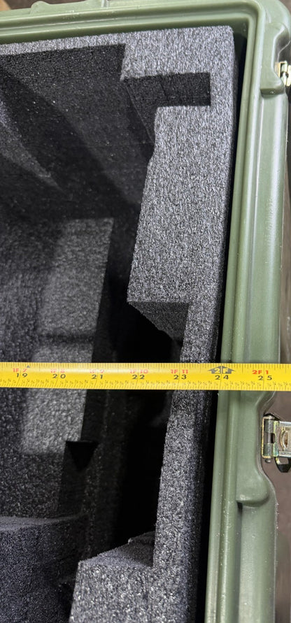Hardigg Footlocker   28.5x27x20” Green Case  Military Waterproof