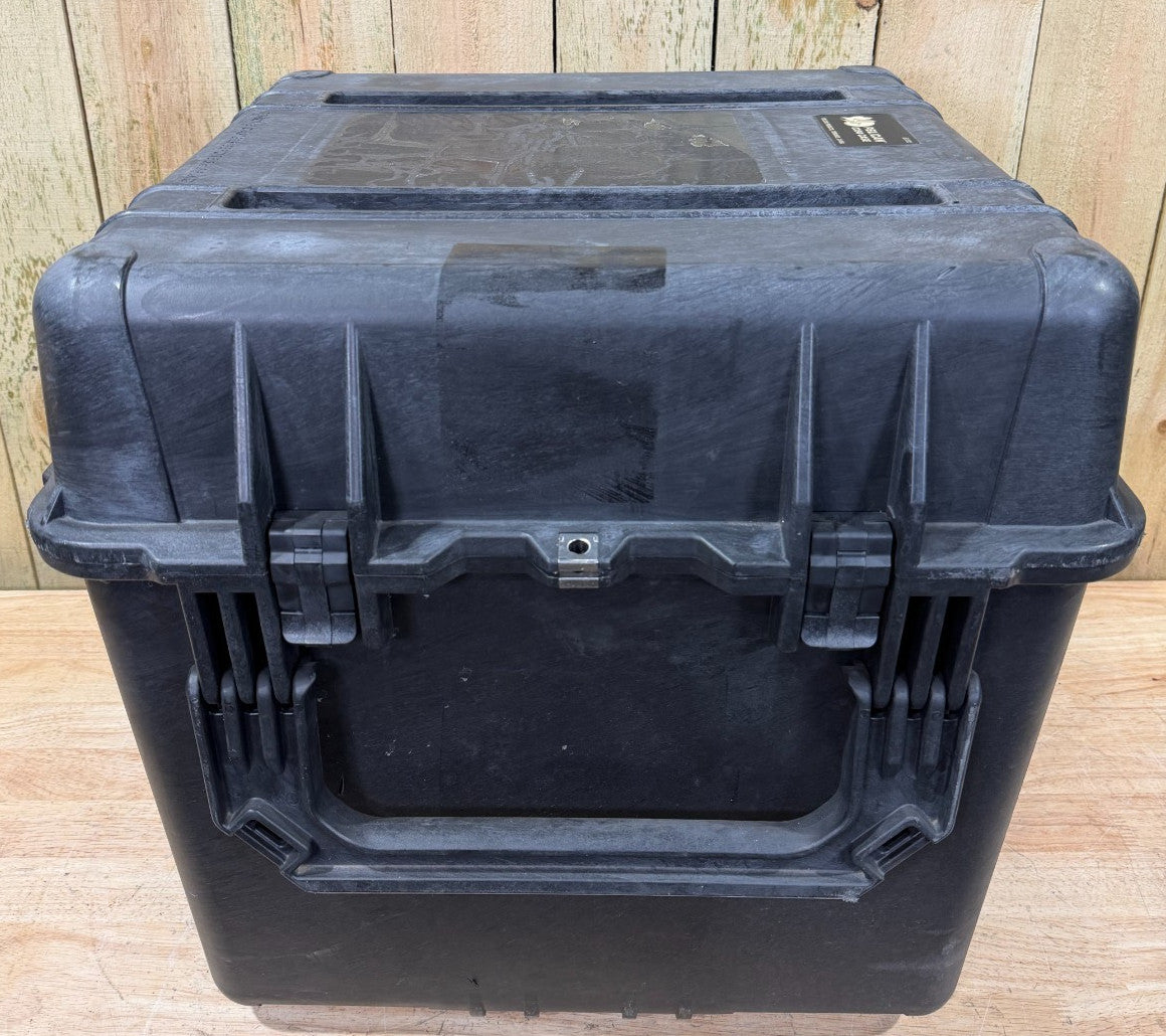 Pelican 0350 Black Hard Case Protector Waterproof Used Condition A/B