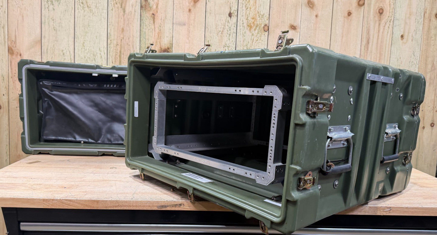 Hardigg Server Rack Rackmount  19x24" 4U Rack Waterproof Storage Case W/ Rack