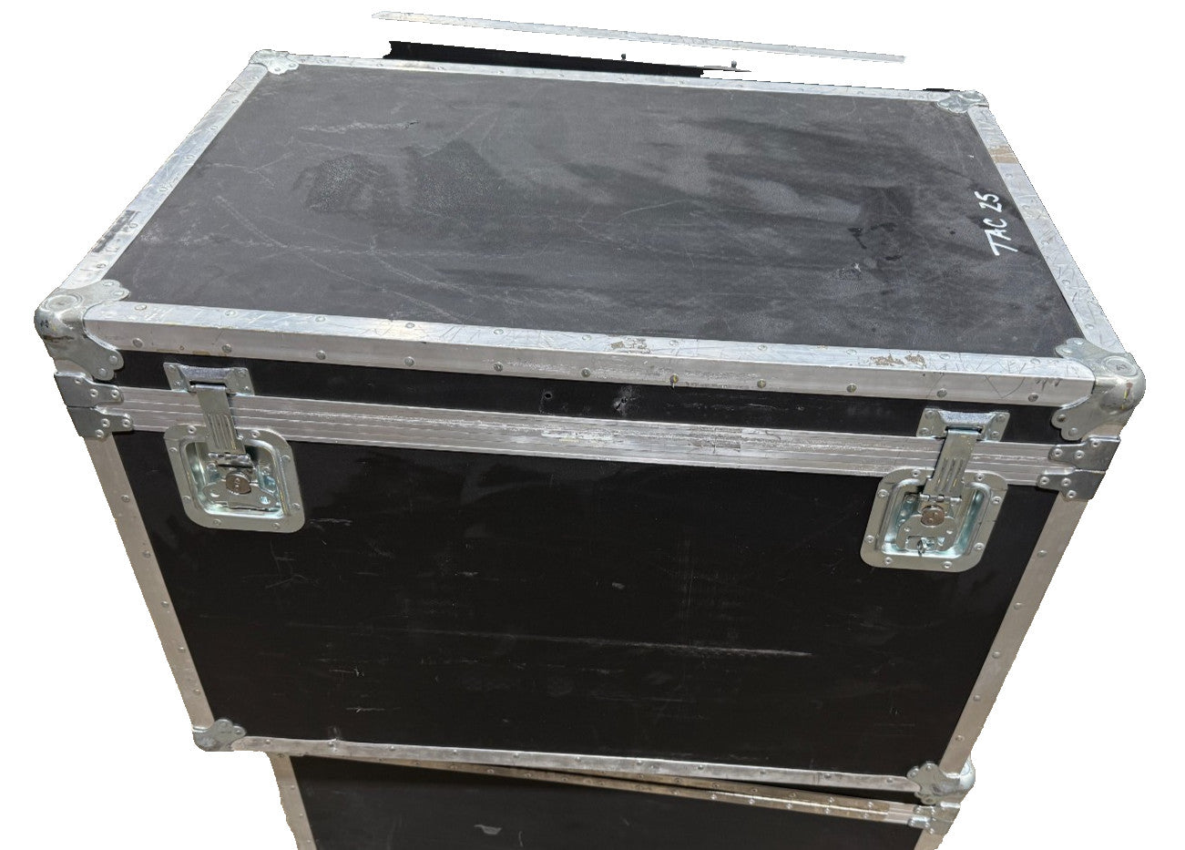 Wilson Case 37x25x25 Road Case With Foam Surplus Roadie Music Equipment Box