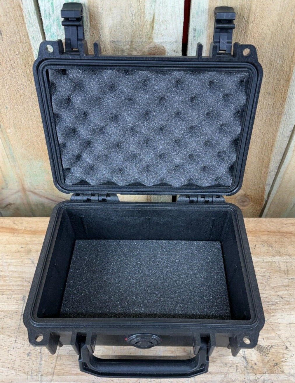 Pelican 1120 Black Hard Case Protector Waterproof Good Condition AB Free Ship