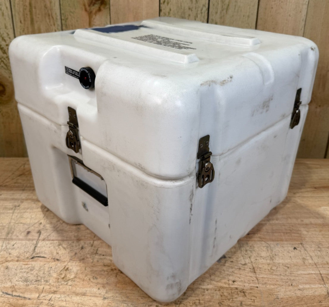 Pelican Hardigg 18.5x18.5x16.5” Footlocker White Case Military Waterproof