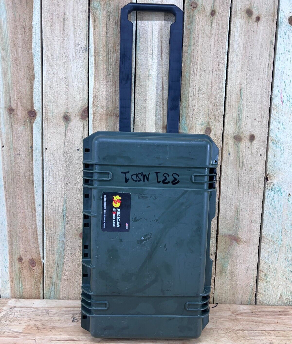 Pelican IM2500 Storm Case Waterproof  Carry On (1510) Green Good Condition AB