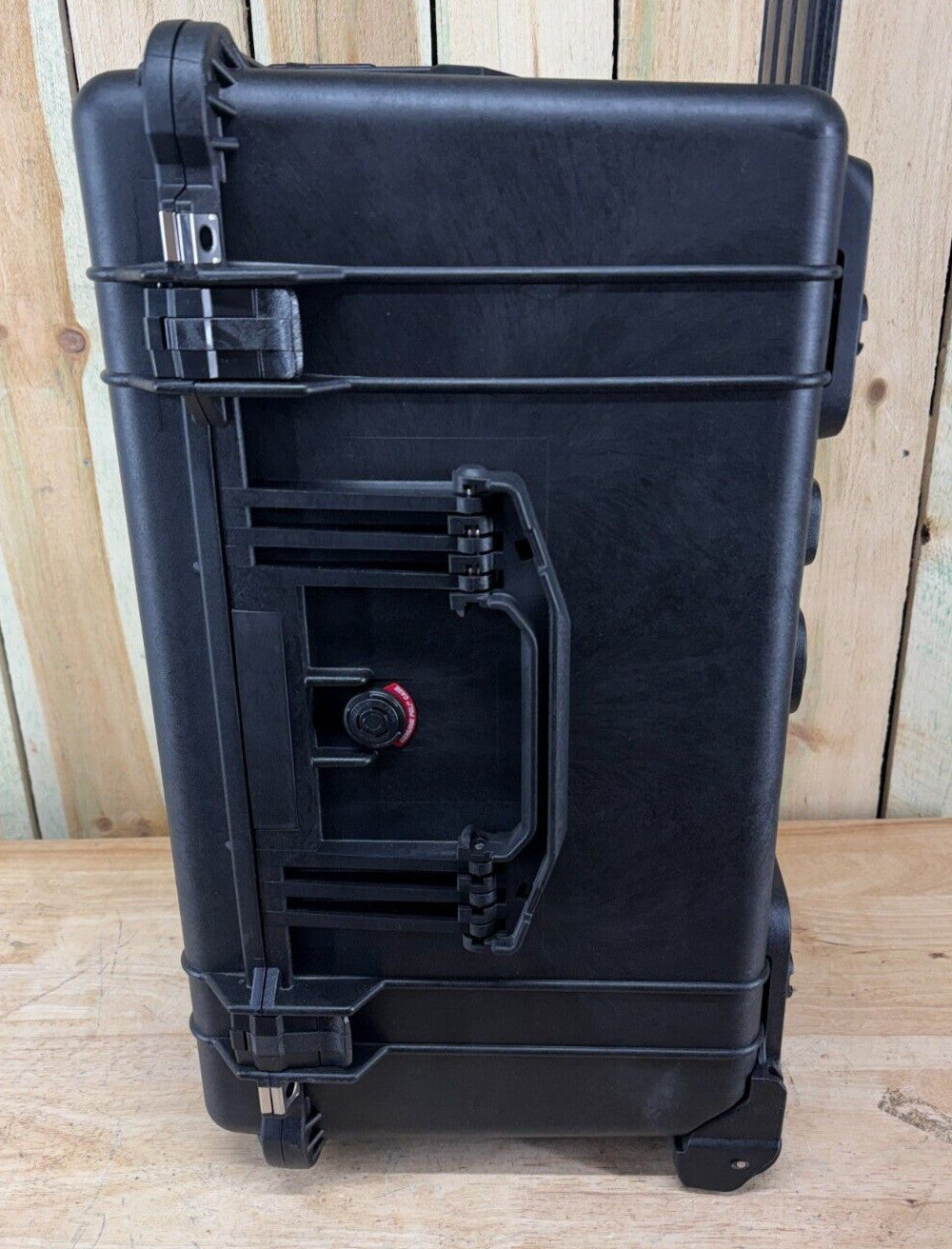Pelican 1620 Hard Case Protector Rolling Black New Overstock Free Ship