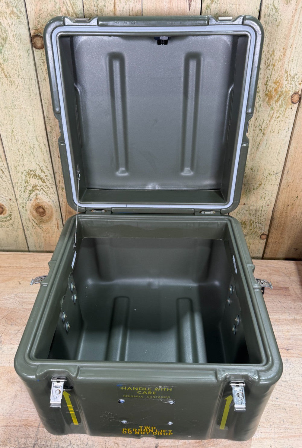 Pelican Hardigg Footlocker Green Case 18.5x18.5x15.5" Military Waterproof