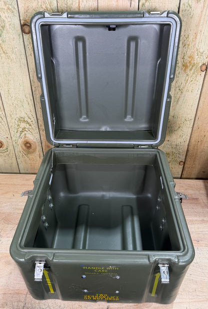 Pelican Hardigg Footlocker Green Case 18.5x18.5x15.5" Military Waterproof