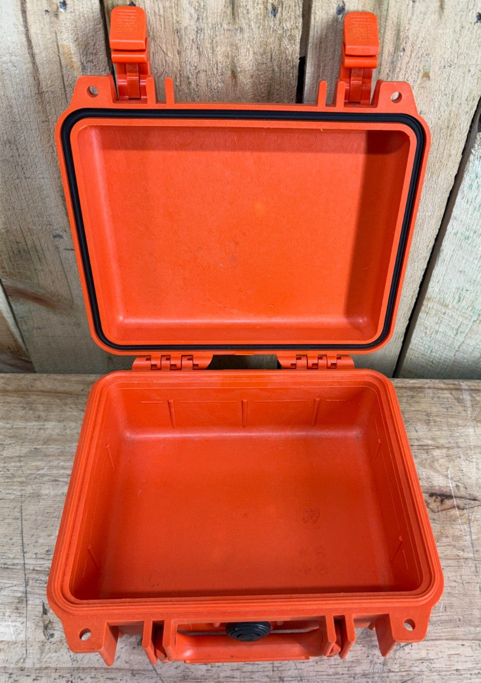 Pelican 1200 Hard Protector Case Good Condition A/B Waterproof Free Shipping