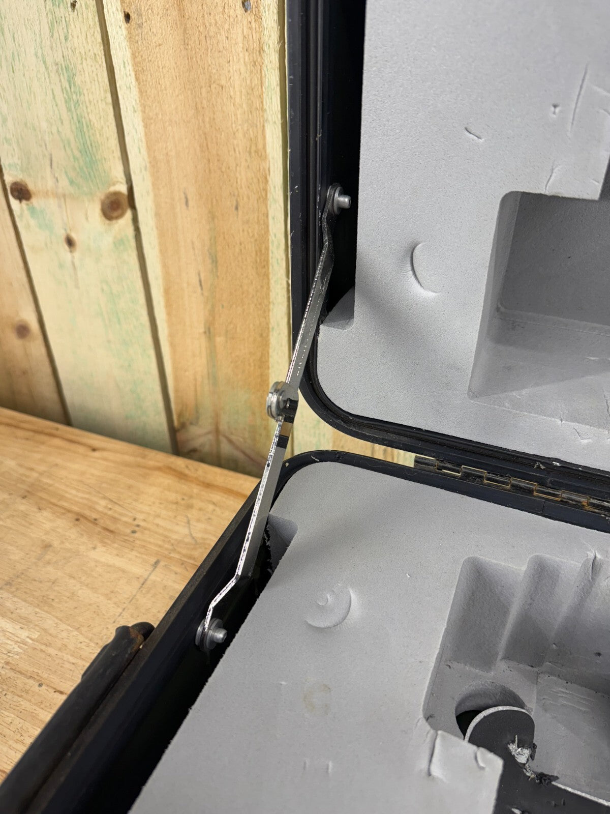 Military Storage Case 34x24.5x11.5  Waterproof Footlocker Hardigg Thermodyne
