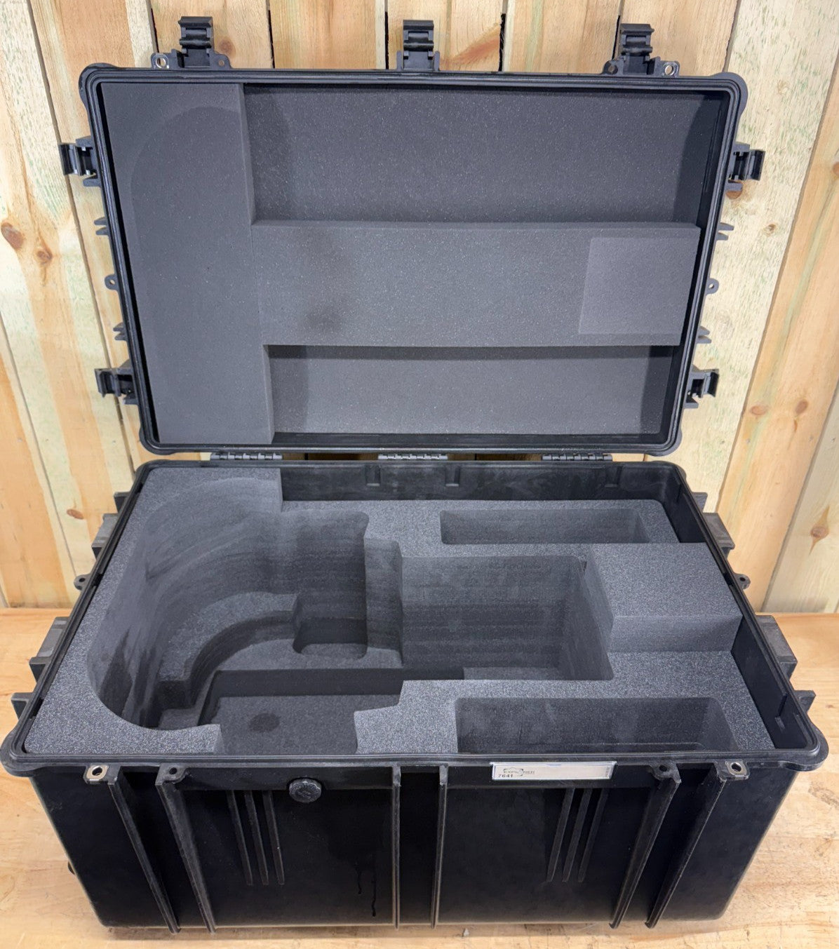Explorer 7641 Transport Large Rolling Case Black Good Condition A/B