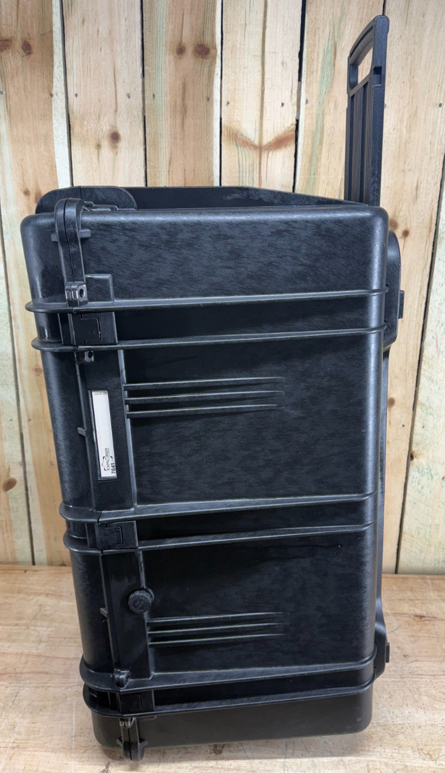 Explorer 7641 Transport Large Rolling Case Black Good Condition A/B