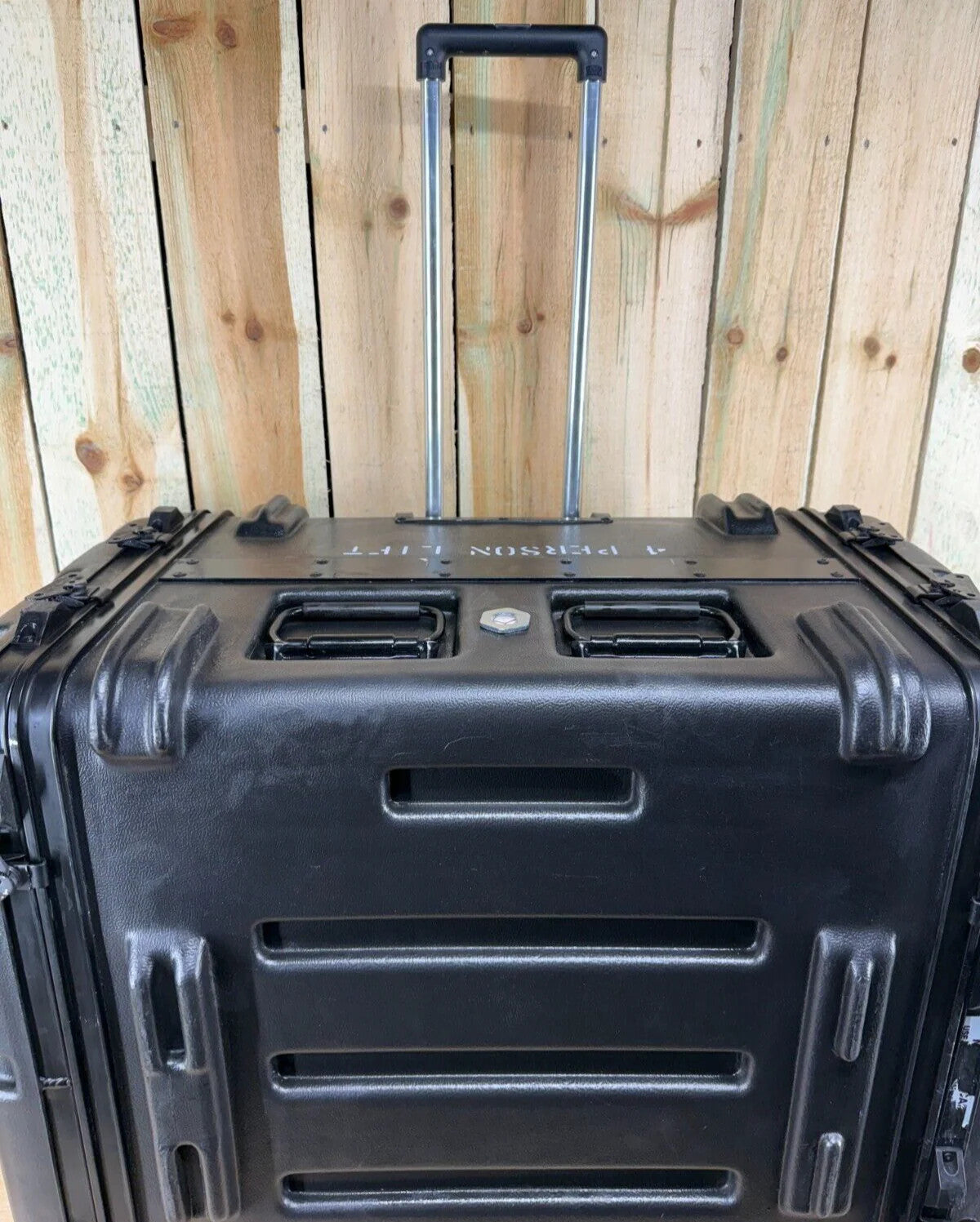 Thermodyne Server Rack 6U 31x26x18.5" Rolling Case Military Waterproof