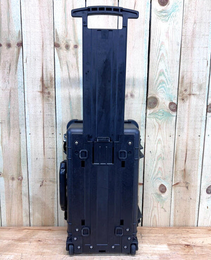 Pelican 1510 Waterproof Rolling Carry On Case Black Good Condition AB Free Ship