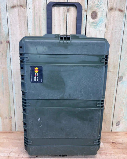 Pelican Storm iM2950 Green Rolling Waterproof Case Good Condition AB