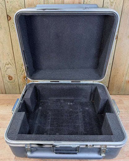 Thermodyne Storage Case 24x21x15.5"  Military Waterproof Footlocker Hardigg
