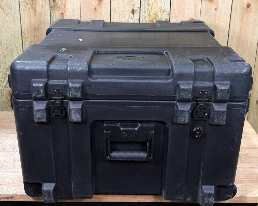 SKB rSeries Footlocker Rolling Style Storage Case Trunk 27.5x27x19" Black AB